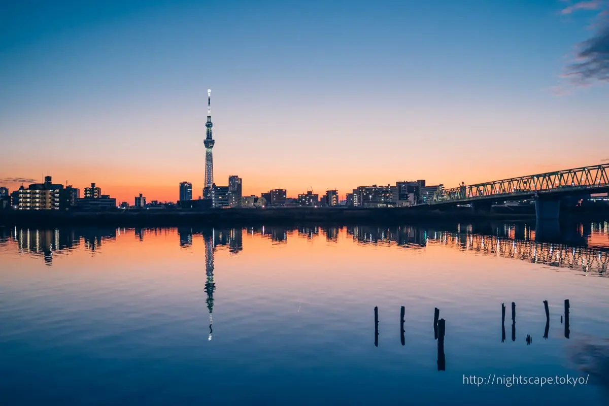 Evening sky and Skytree at dusk