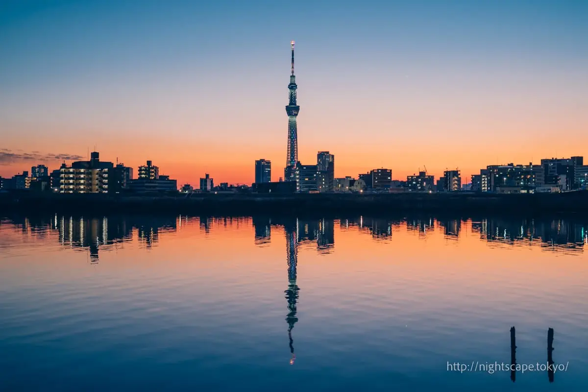 Fantastical reflections on Arakawa riverbank