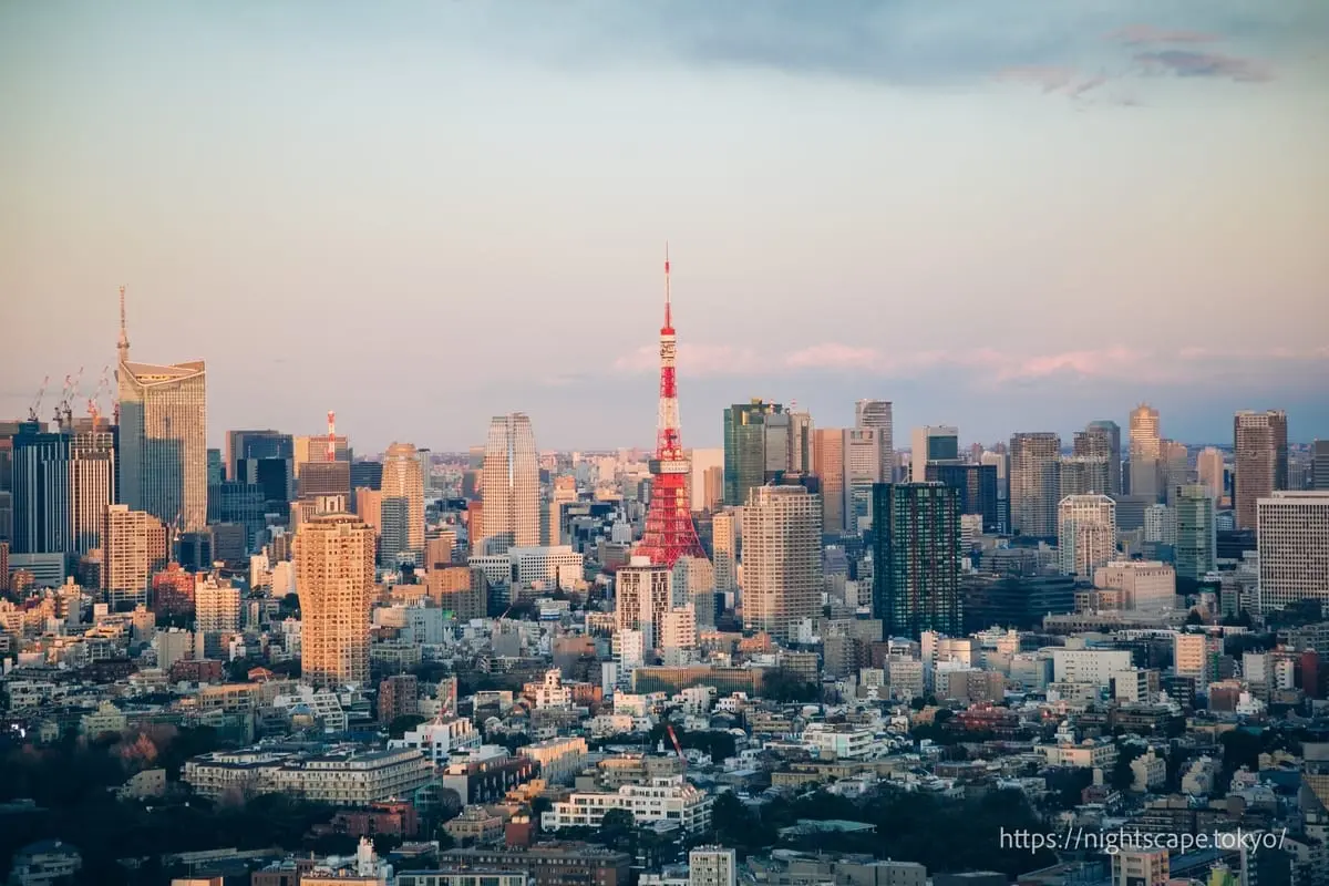 夕陽映照的東京鐵塔