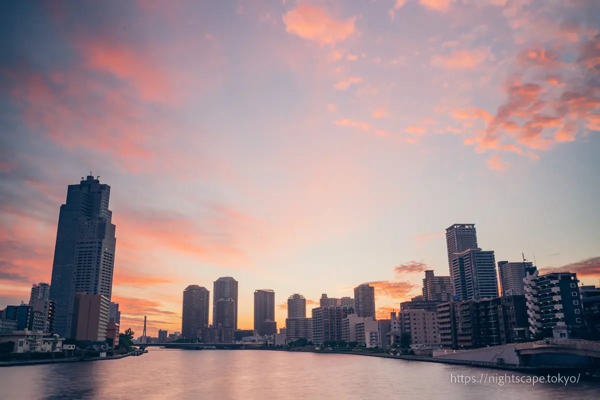 Dawn view from Kachidoki Bridge (east side)