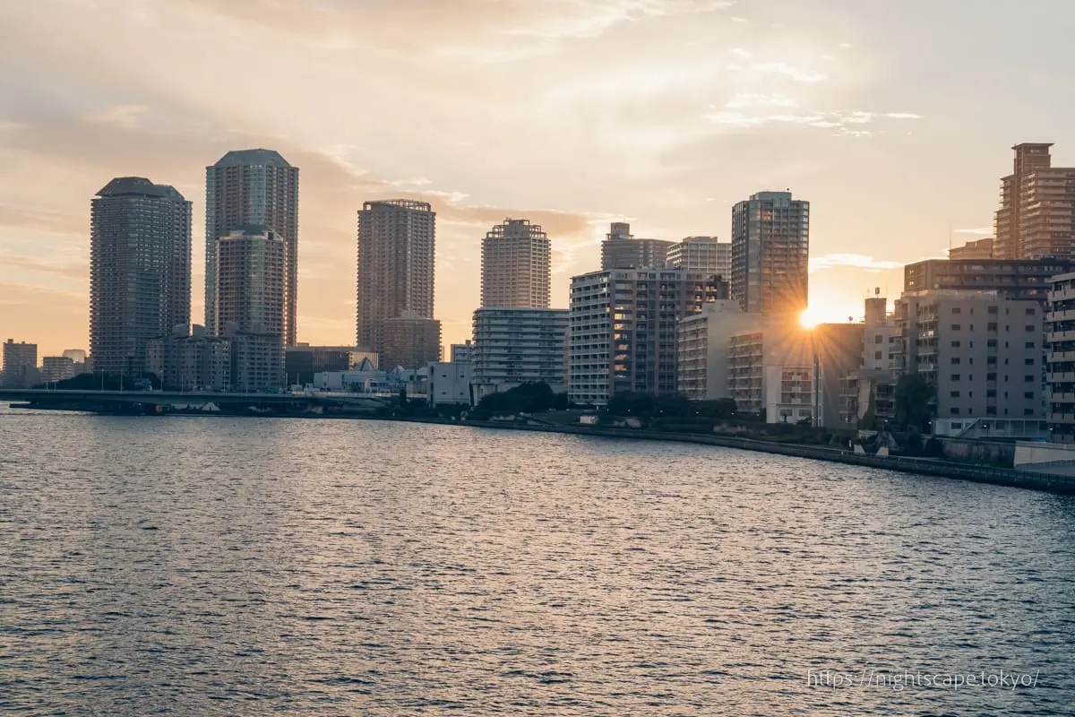 Sunrise view from Kachidoki Bridge (east side)