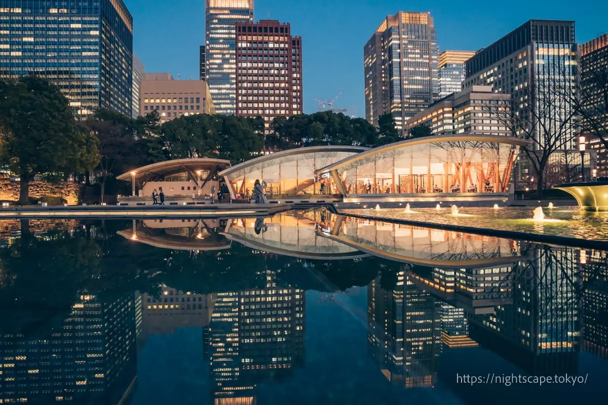 Wadakura Fountain Park reflection