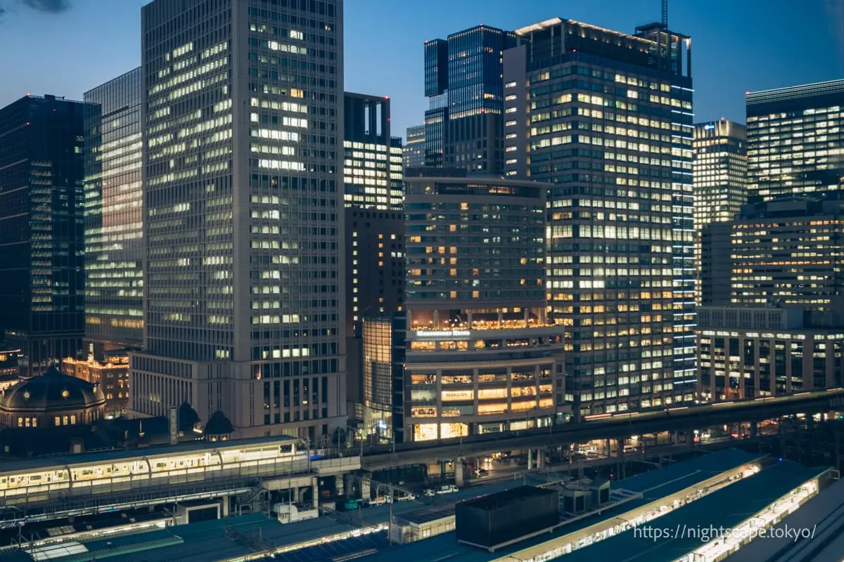 東京車站與大手町高樓大廈群