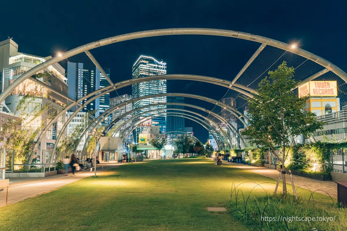 Night view of Miyashita Park