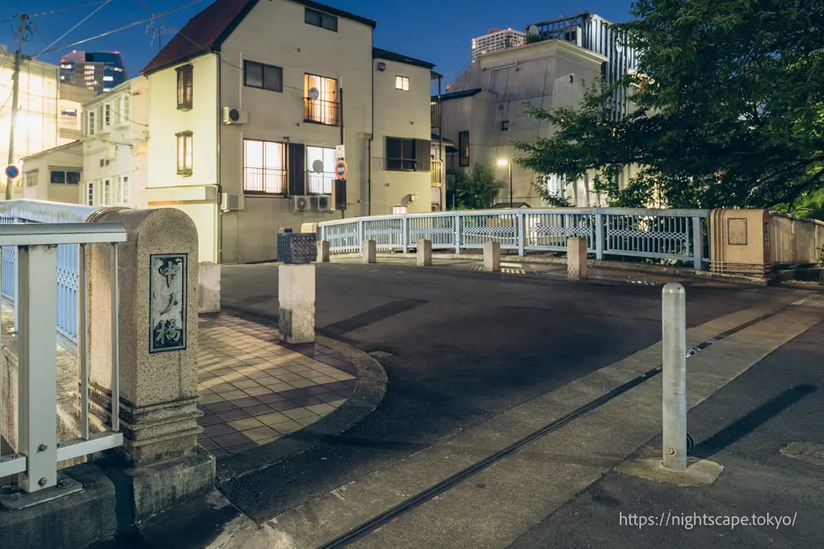 中之橋的氛圍