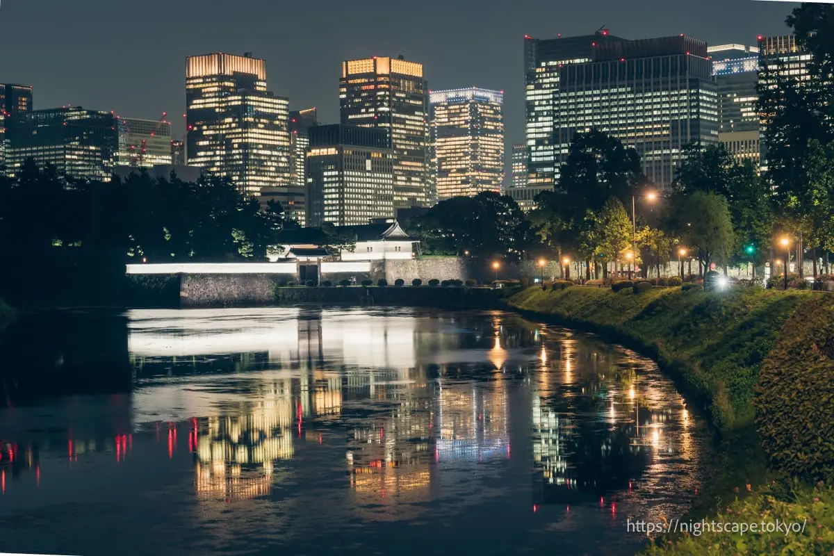 Sakurada Gate and the Marunouchi high-rise district