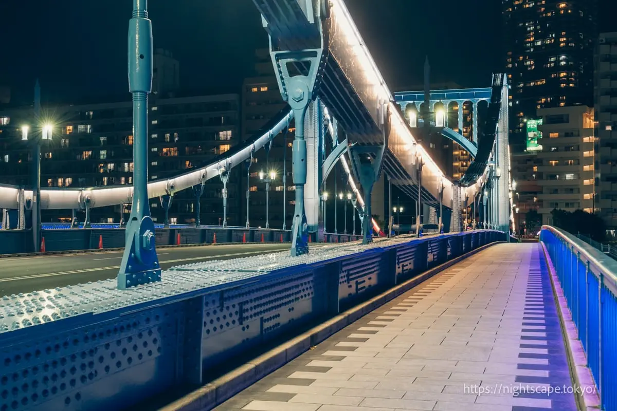 Pedestrian walkway on Kiyosu Bridge