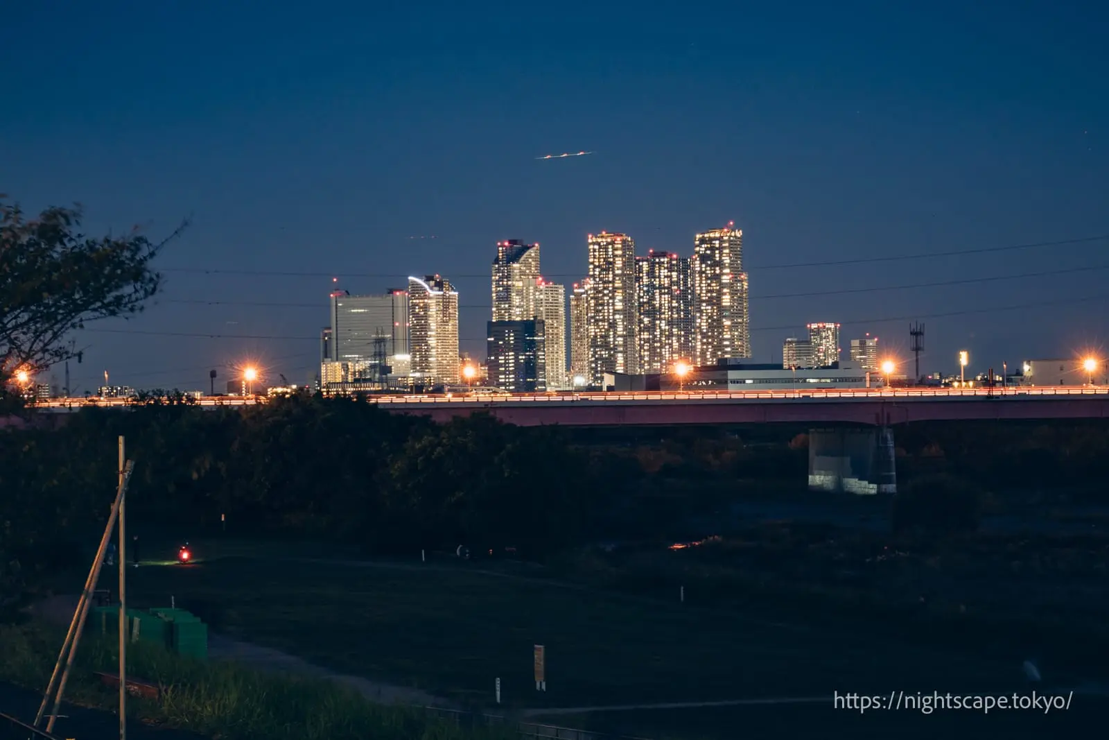 武藏小杉站周邊高樓大廈群夜景