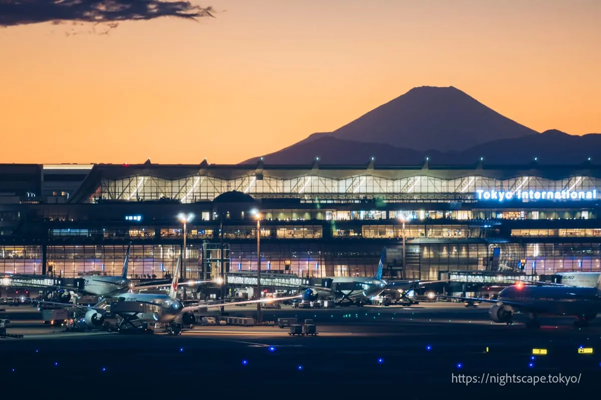 망원렌즈로 촬영한 하네다공항 제3터미널