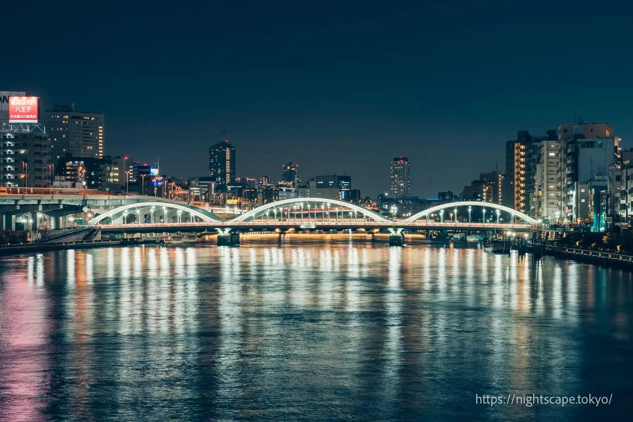 Three-arch Kuramae Bridge viewed from Komagata Bridge