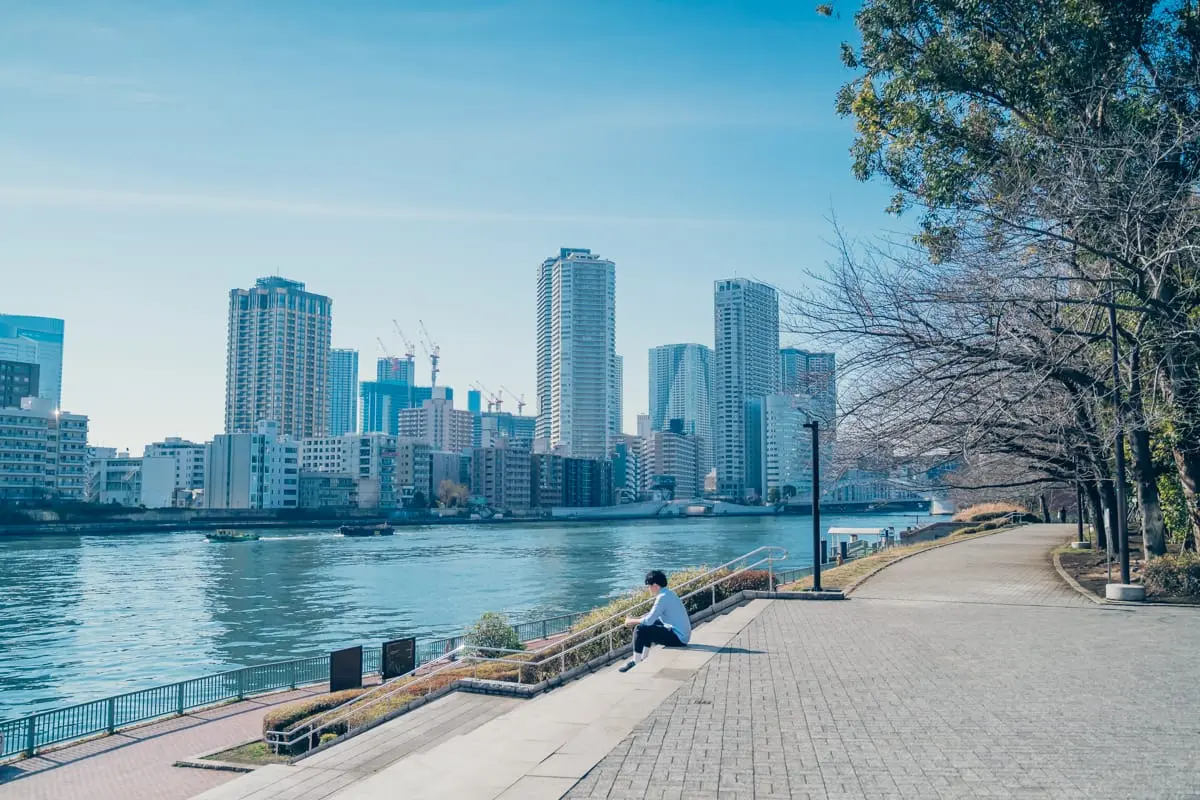 Atmosphere of Akashicho Riverside Park (day)