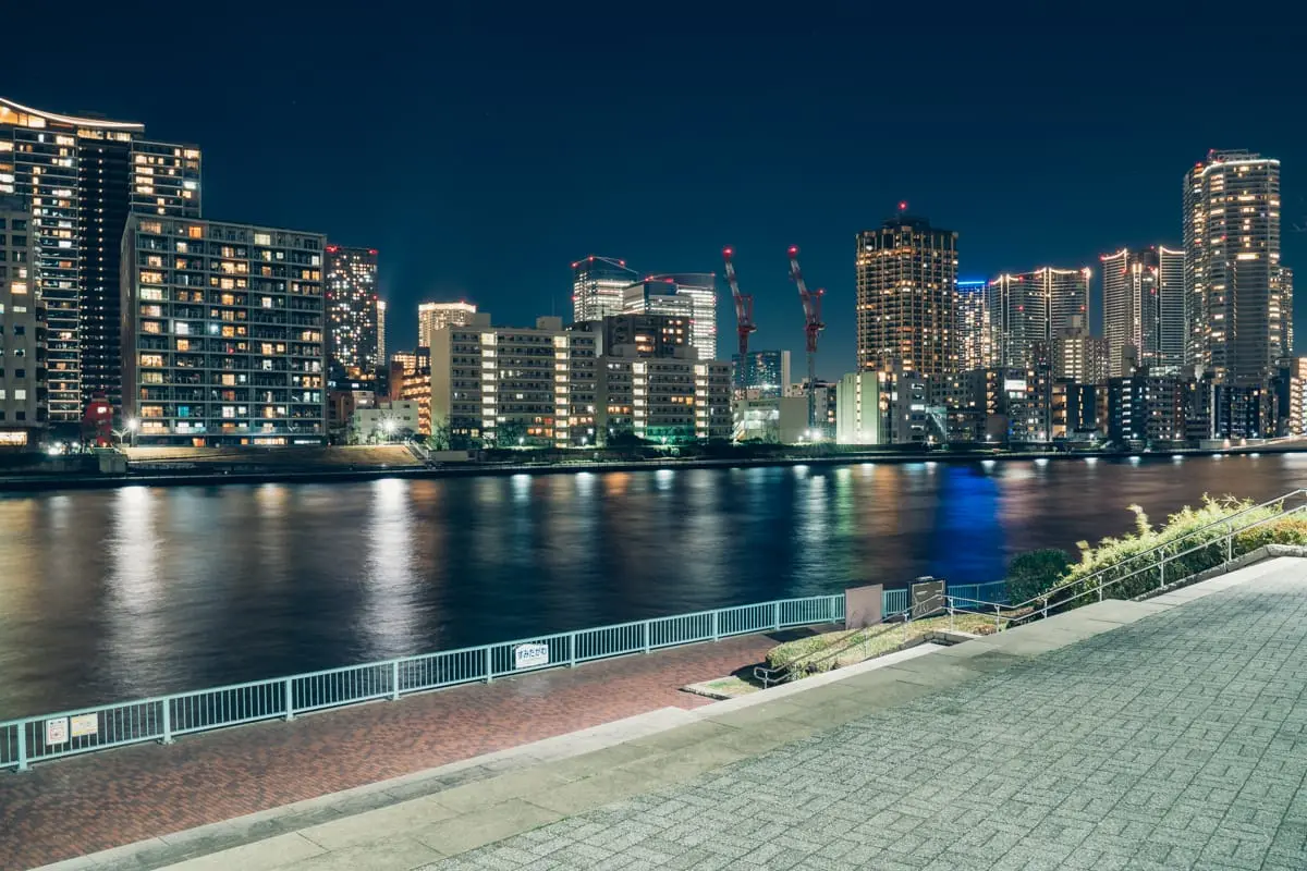 Atmosphere of Akashicho Riverside Park (night)