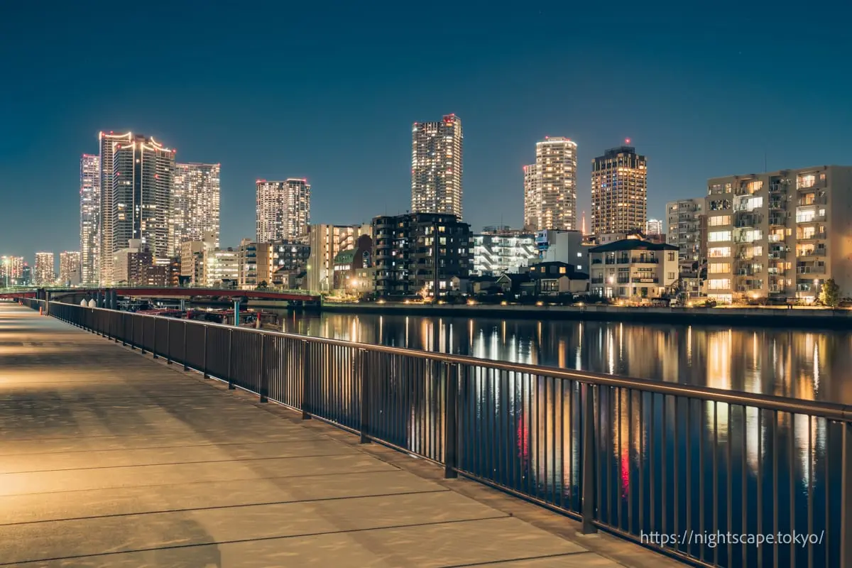 Asashio Canal Waterfront Parkの夜景