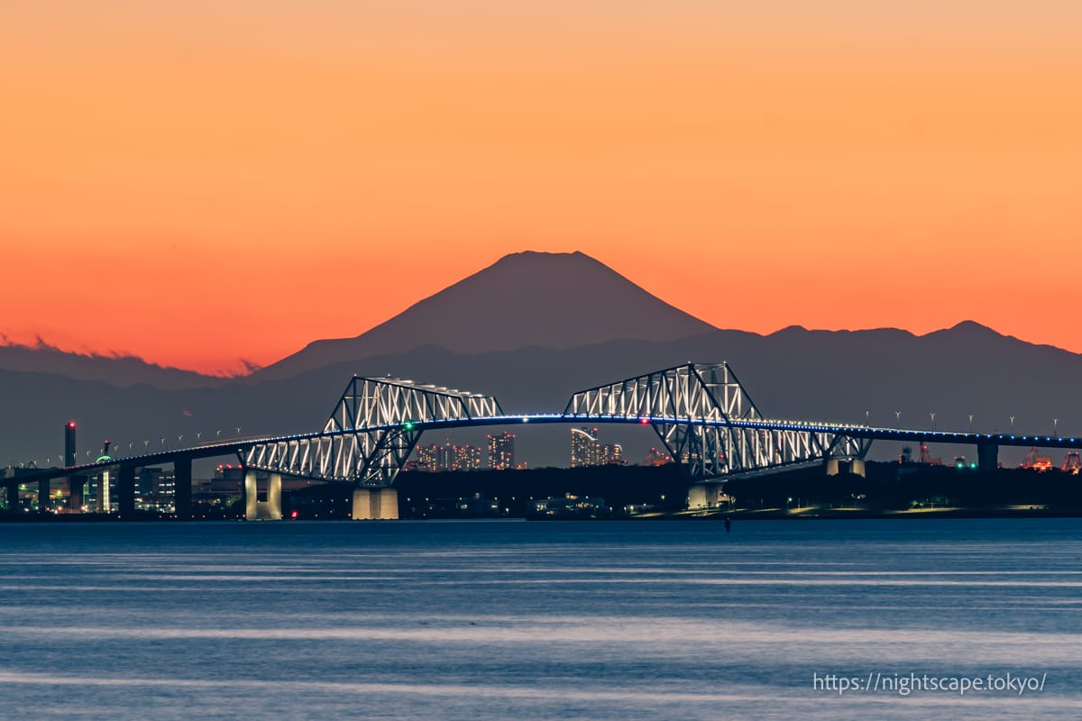 舞浜海岸遊歩道から眺める夕景