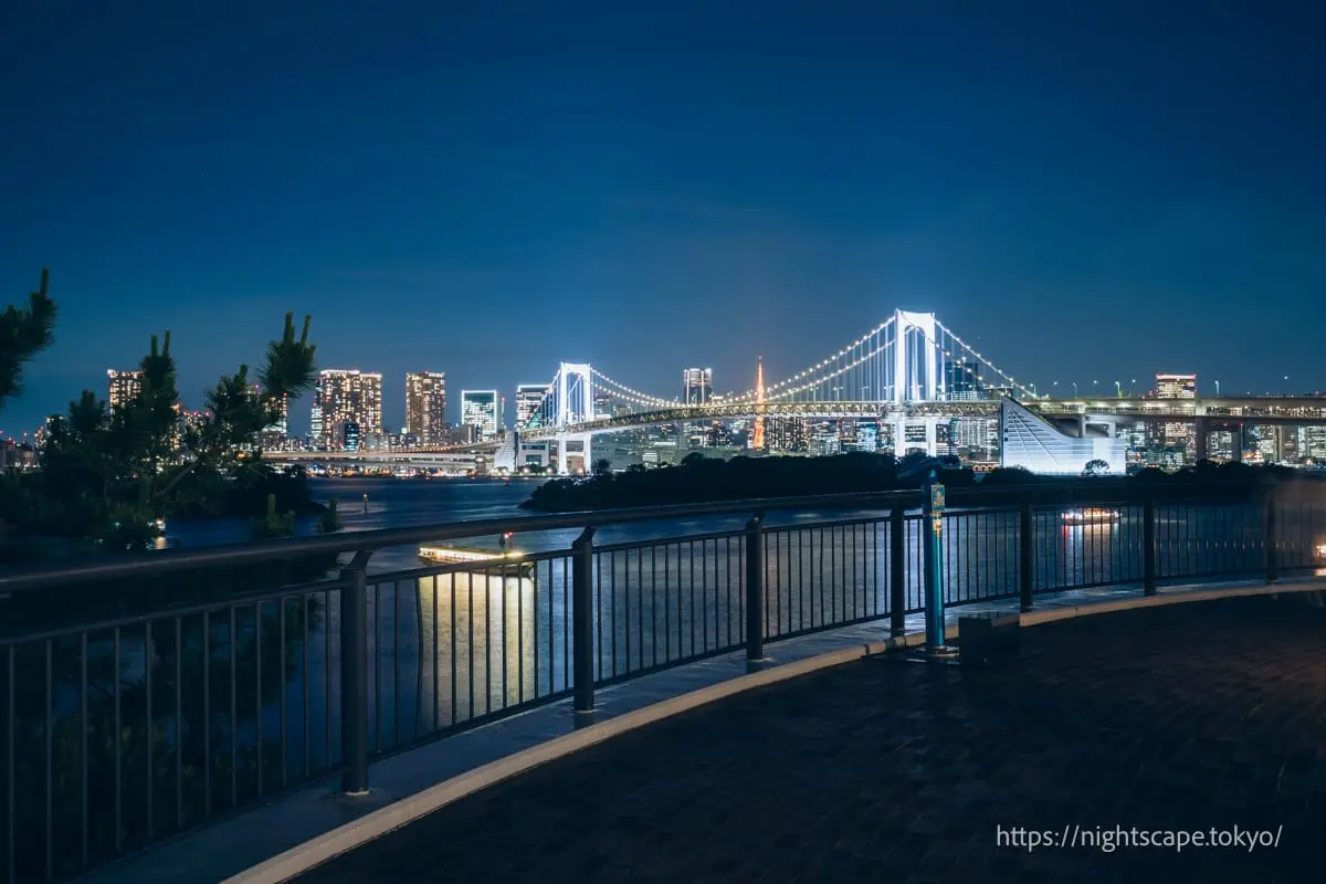 お台場海浜公園展望デッキの雰囲気