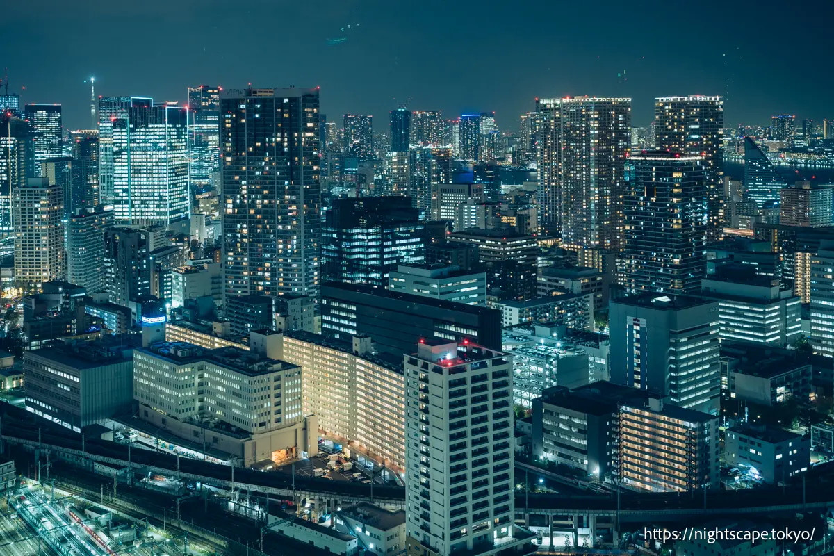 东京晴空塔和芝浦方面的高层建筑群